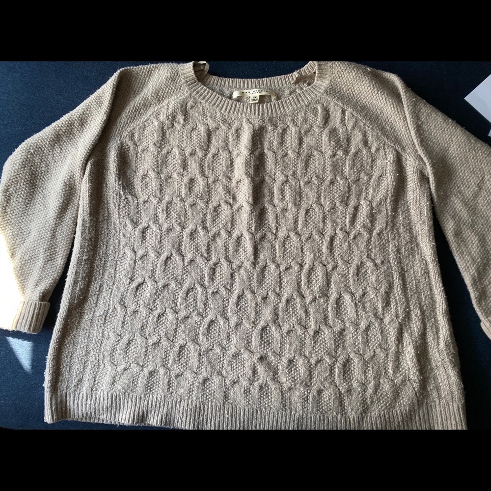 Women’s sweater